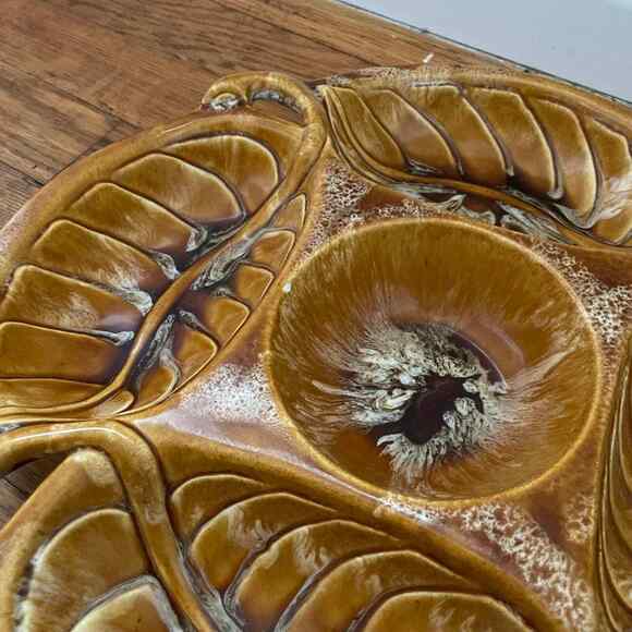 Wade of California Vintage Leaf Divided Serving Tray - Yellow Ceramic #722 1960s - Picture 2 of 6